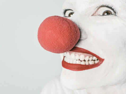 [Blog] Antituto maquillage: une ode fascinante au mauvais goût